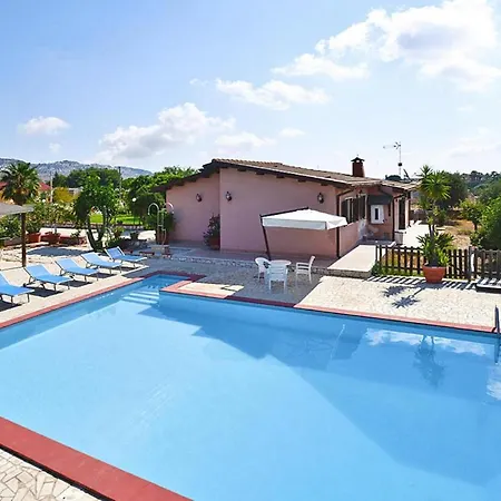 House, Solarino